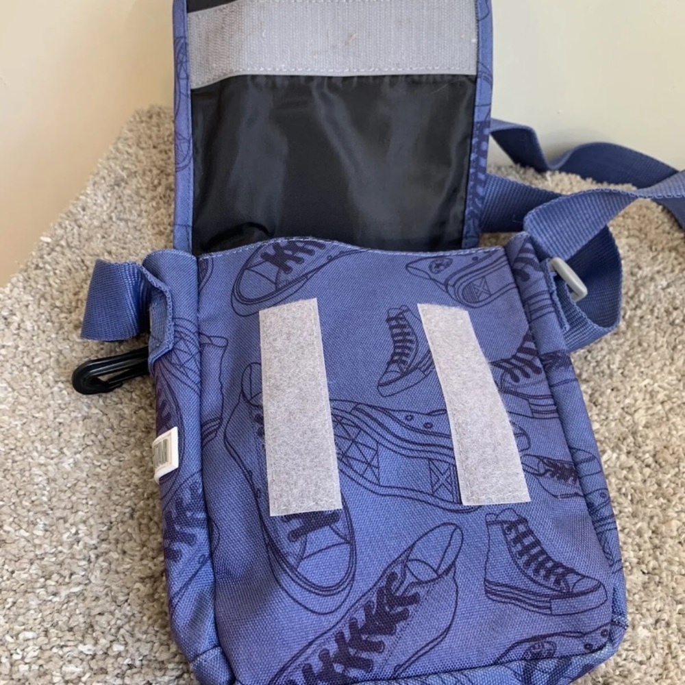 Converse Shoulder Shoe Print Blue Navy Bag Adjustable Strap Used Condition - Picture 5 of 14